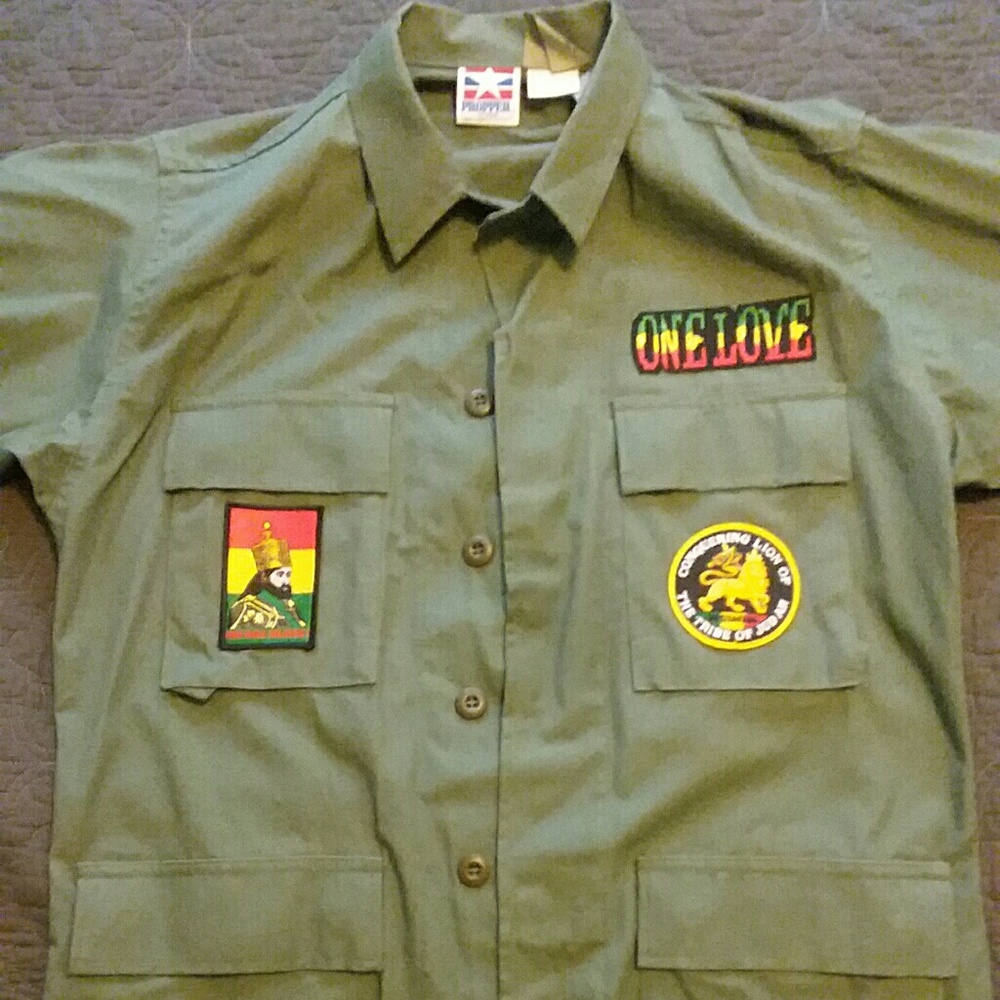 Long sleeve military shirt